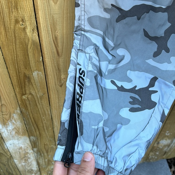 Supreme camo reflective sweatpant - Picture 4 of 10